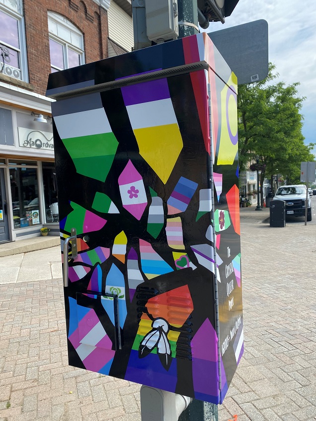Crystal Queer Utility Box, featuring art by the GLOW Youth Group, a social and support group for LGBTQ2S+ youth operating out of Dufferin Child & Family Services. 